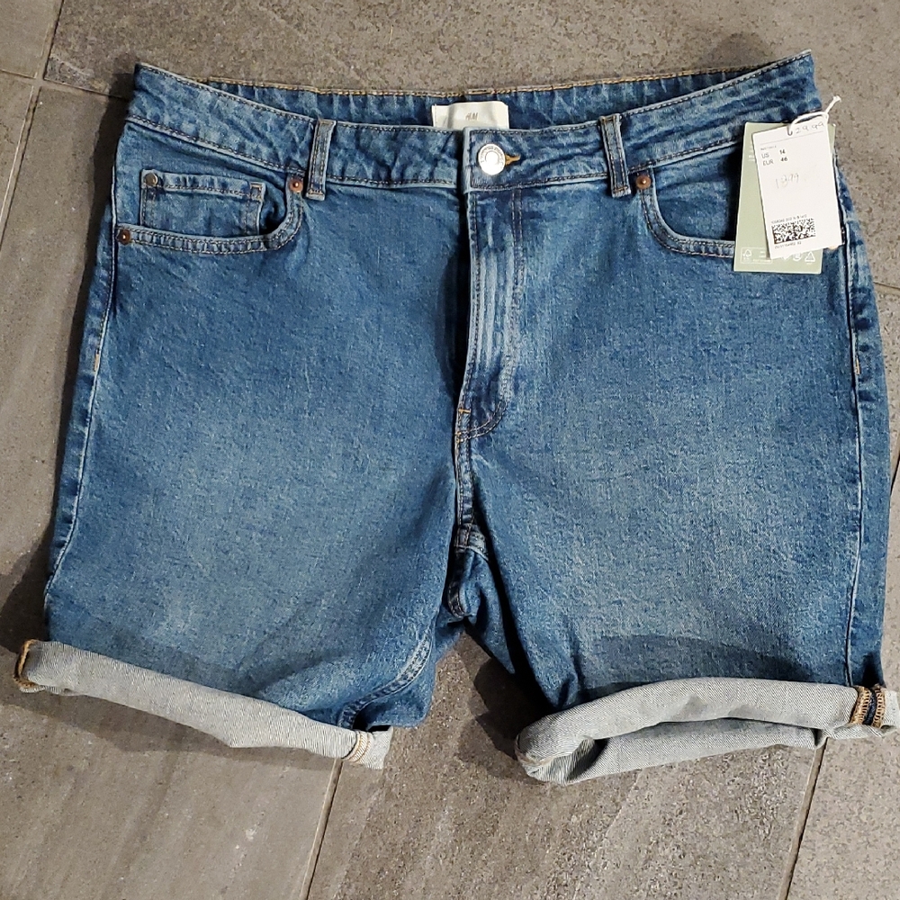 CUT-OFF BLUE JEANS - NWT